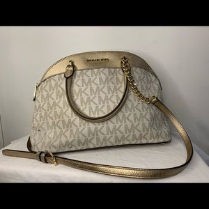 Micheal kors bag